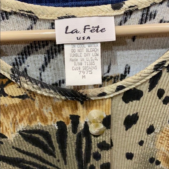 La Fete Short Sleeve Button up Dress - Picture 5 of 5